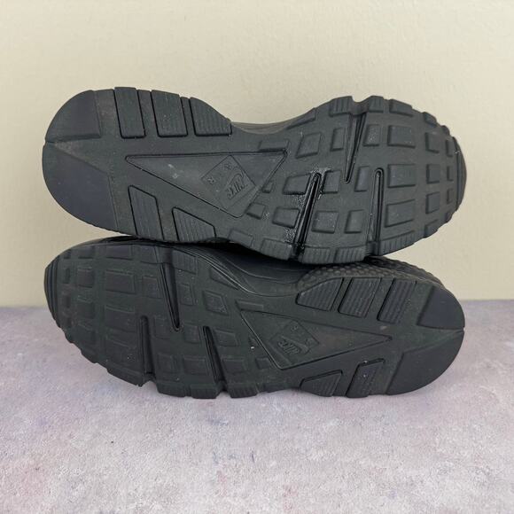 Nike Shoes Womens Sz 8 Air Huarache Running Sneakers 634835-012 Black Leather - Picture 6 of 10